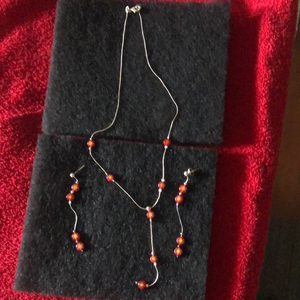 Preciosa gargantia plata 925 con sus aretes largos